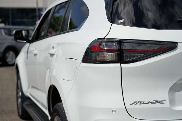 2023 Isuzu MU-X LS-T