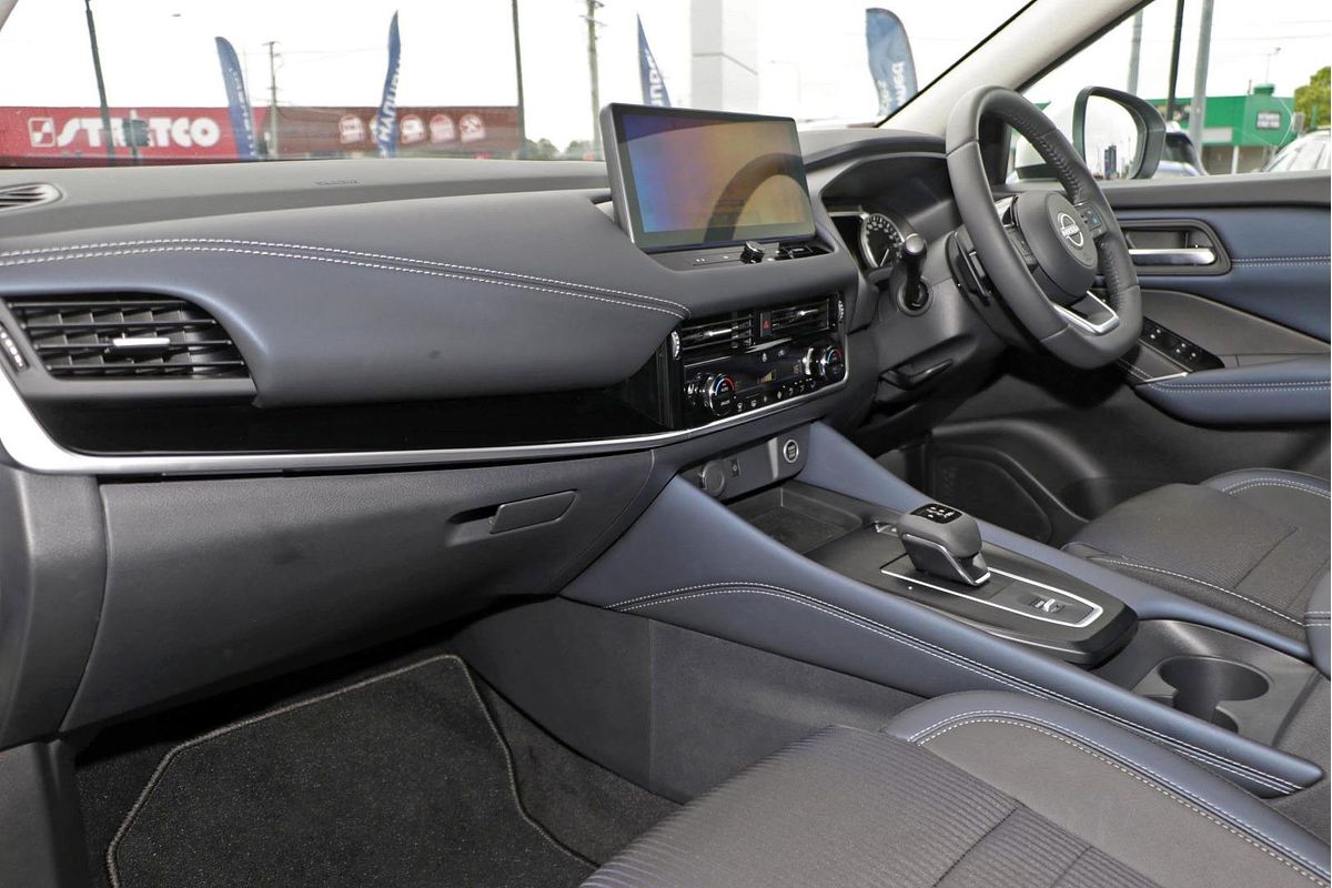 2024 Nissan QASHQAI ST-L J12