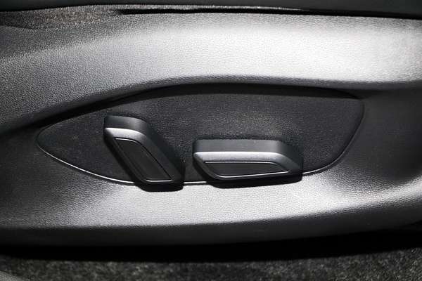 2025 MG ZS Essence ZS32