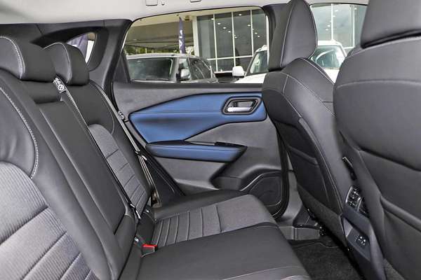 2024 Nissan QASHQAI ST-L J12