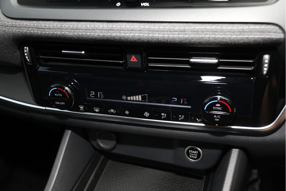 2025 Nissan QASHQAI ST J12