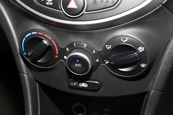 2015 Hyundai Accent Active RB3
