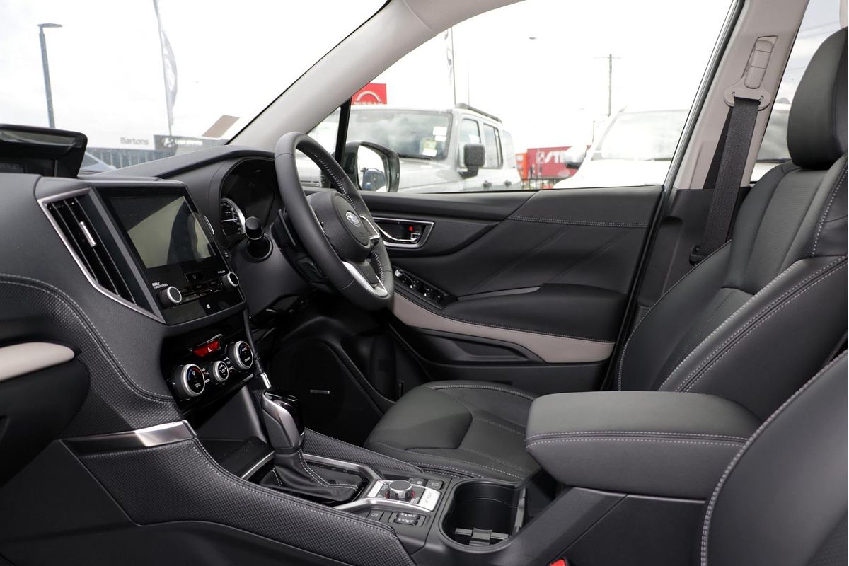 2024 Subaru Forester 2.5i-S S5
