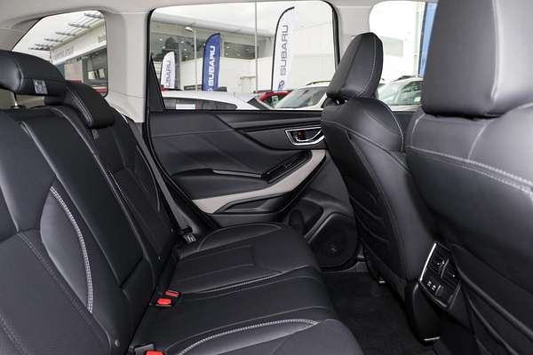 2024 Subaru Forester 2.5i-S S5