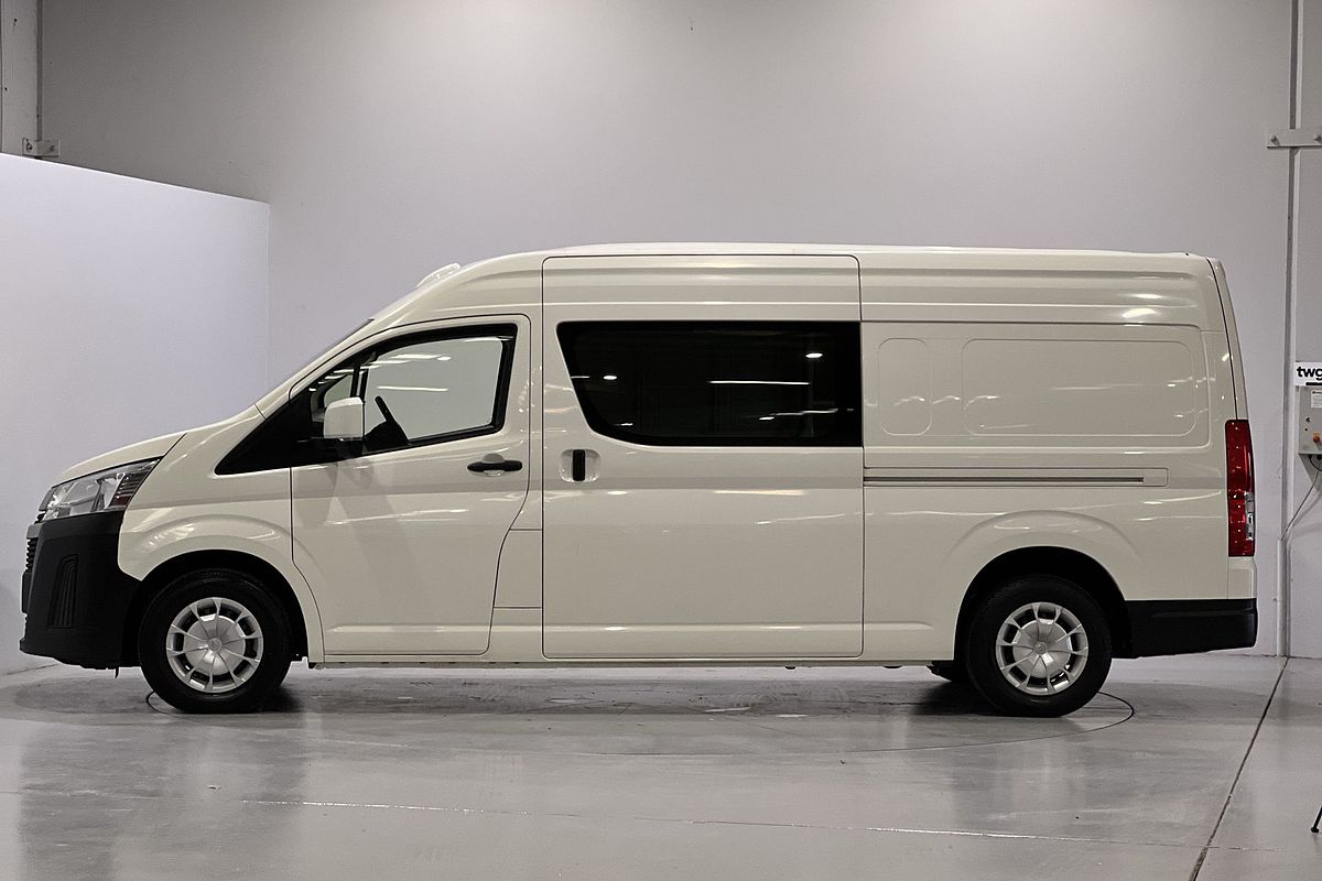 2022 Toyota Hiace GDH320R