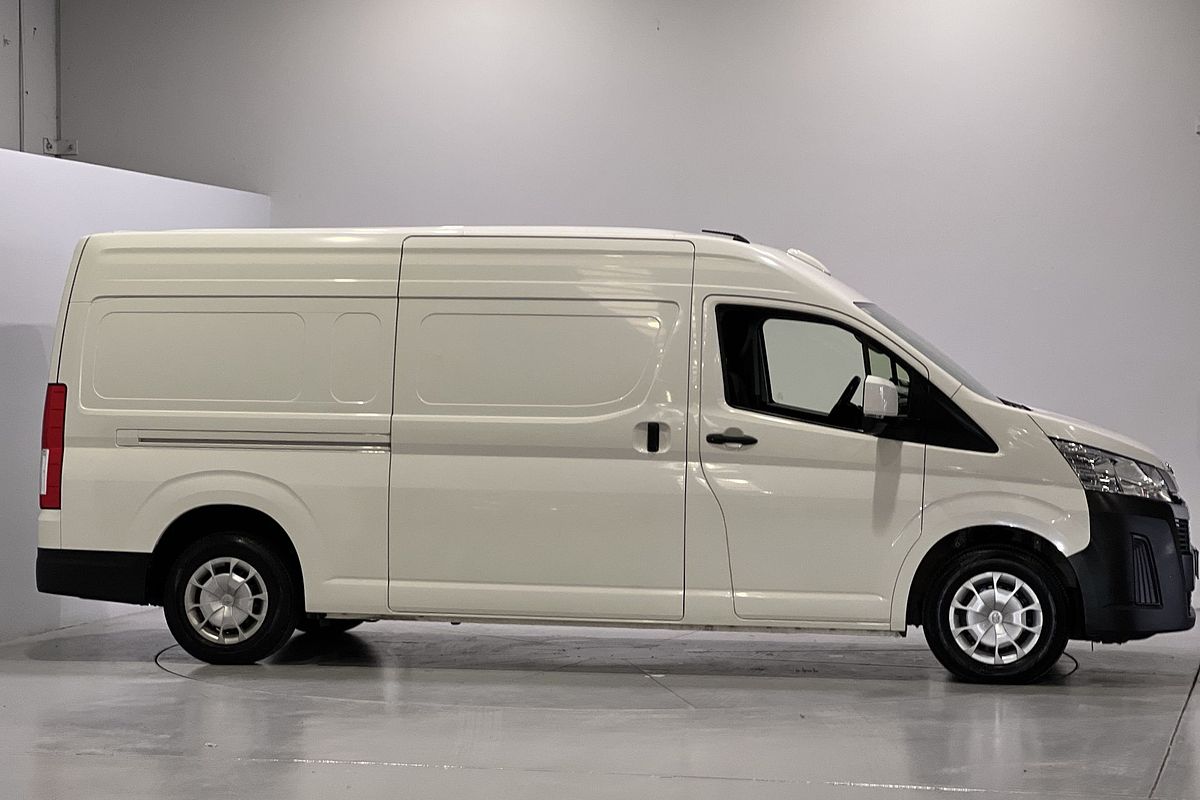 2022 Toyota Hiace GDH320R
