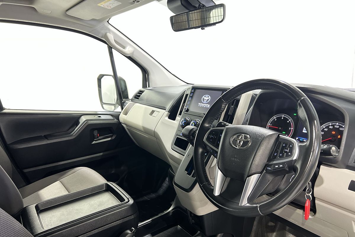 2022 Toyota Hiace GDH320R