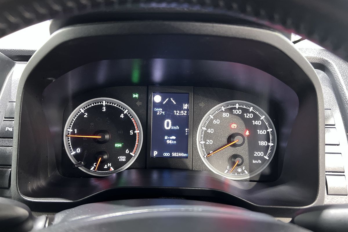 2022 Toyota Hiace GDH320R