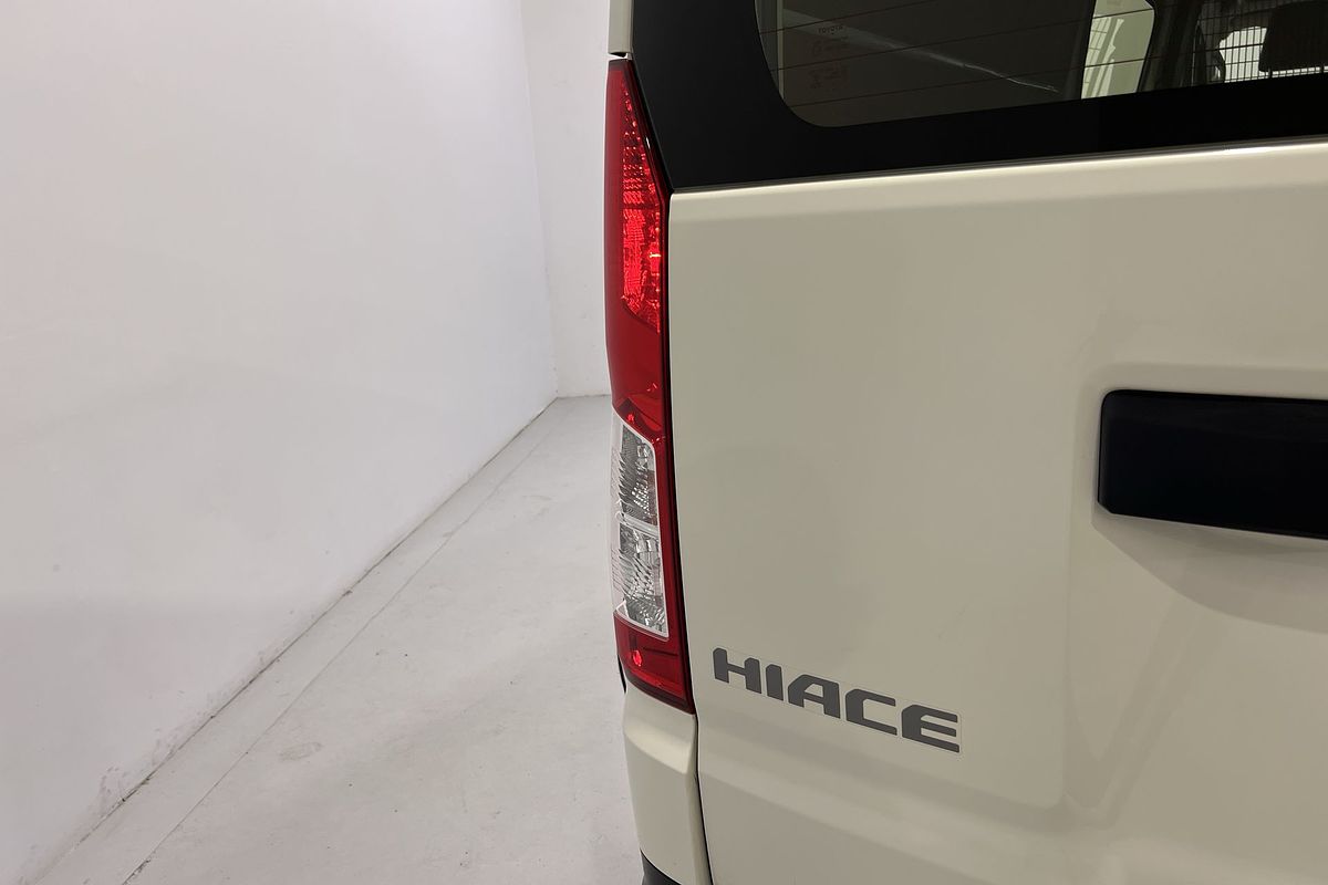 2022 Toyota Hiace GDH320R
