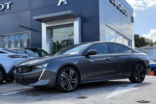 2022 Peugeot 508 GT R8