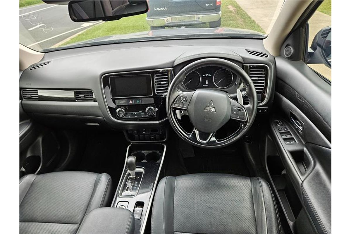 2017 Mitsubishi Outlander Exceed ZK