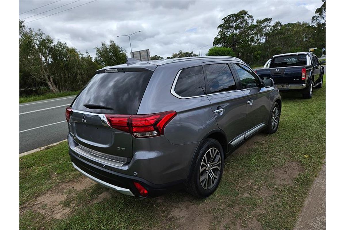 2017 Mitsubishi Outlander Exceed ZK