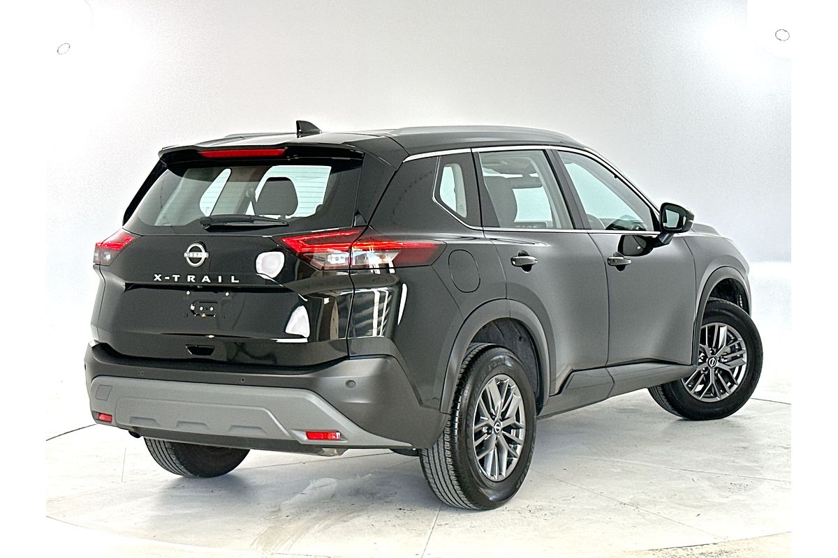 2024 Nissan X-TRAIL ST T33