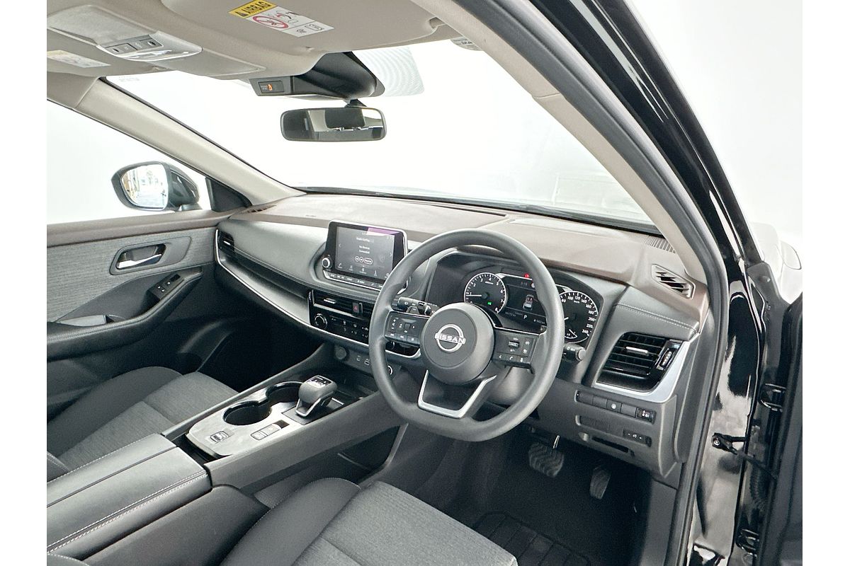 2024 Nissan X-TRAIL ST T33