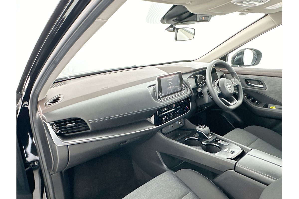 2024 Nissan X-TRAIL ST T33