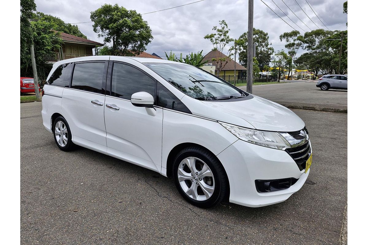 2014 Honda Odyssey VTi 5th Gen