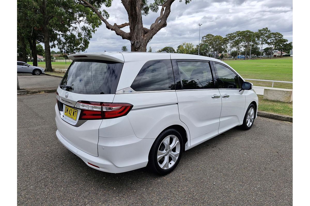 2014 Honda Odyssey VTi 5th Gen