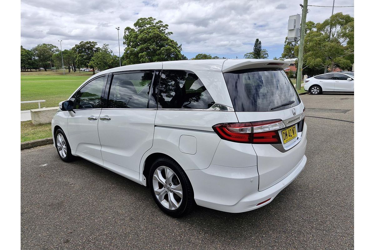 2014 Honda Odyssey VTi 5th Gen