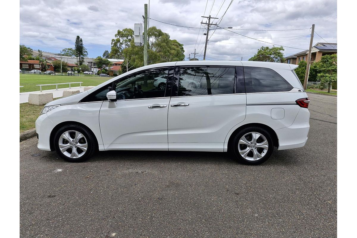 2014 Honda Odyssey VTi 5th Gen
