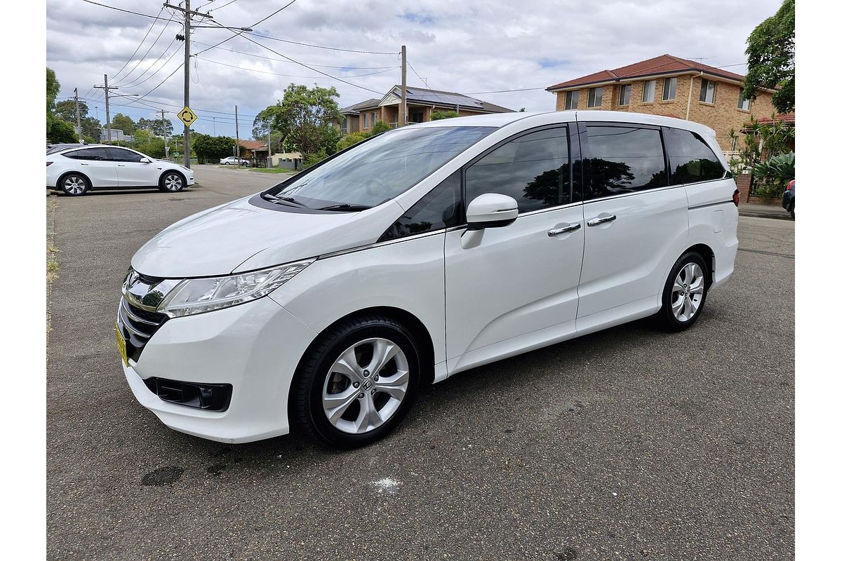 2014 Honda Odyssey VTi 5th Gen
