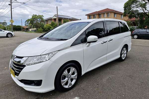 2014 Honda Odyssey VTi 5th Gen