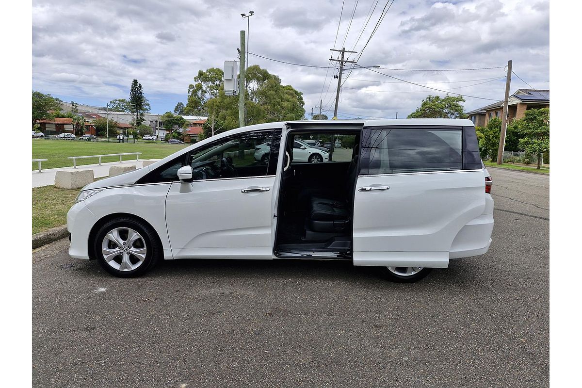 2014 Honda Odyssey VTi 5th Gen