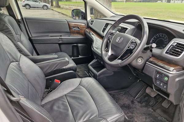 2014 Honda Odyssey VTi 5th Gen