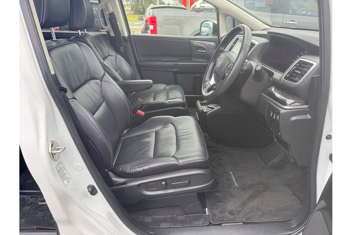 2017 Honda Odyssey VTi-L 5th Gen