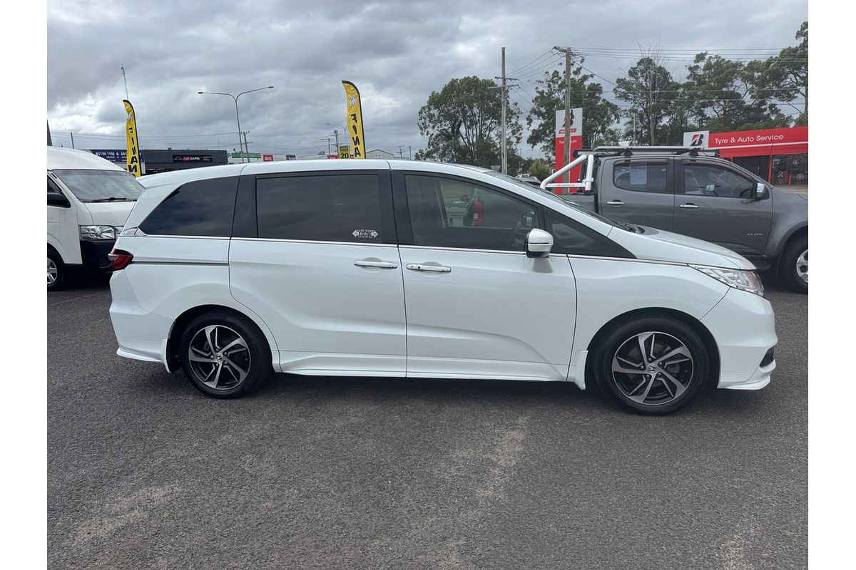 2017 Honda Odyssey VTi-L 5th Gen