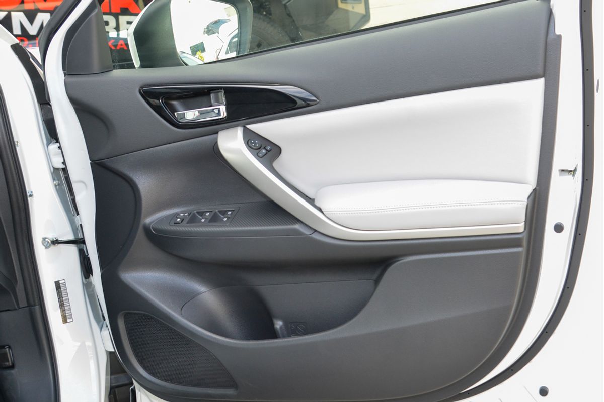 2024 Mitsubishi Eclipse Cross Exceed YB