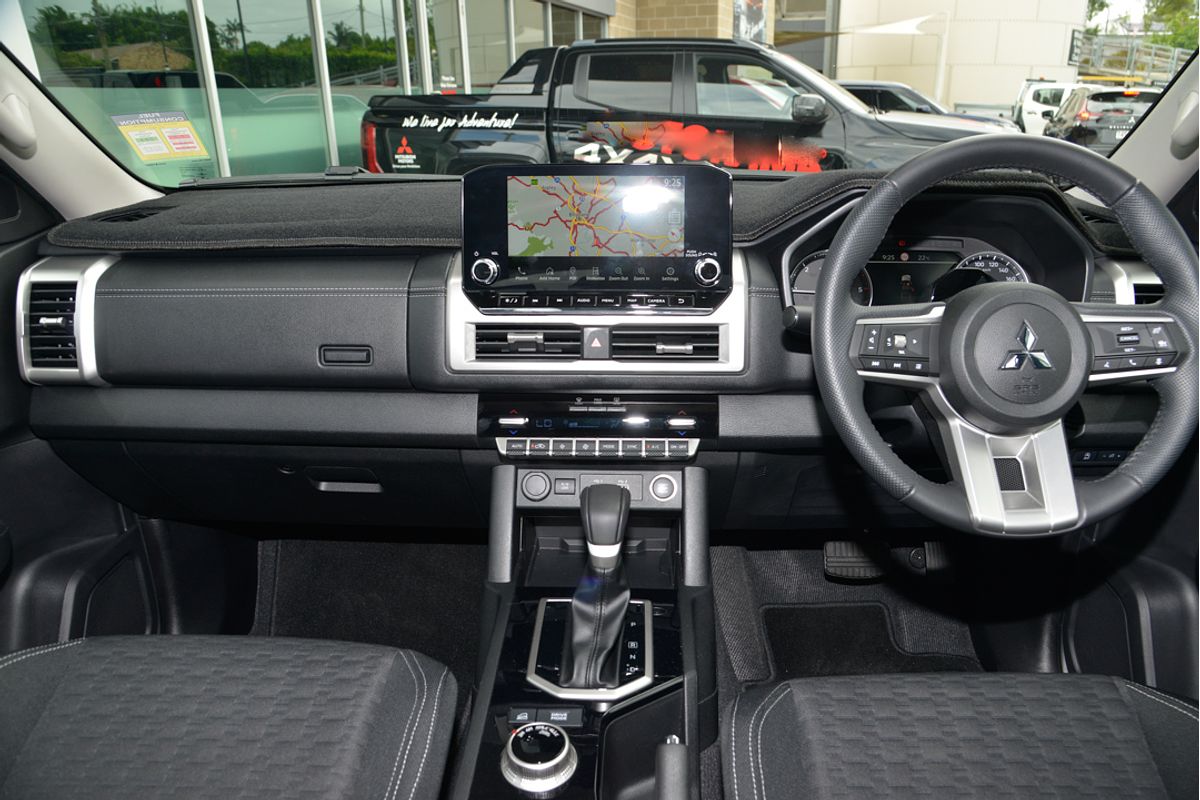 2024 Mitsubishi Triton GLS MV 4X4