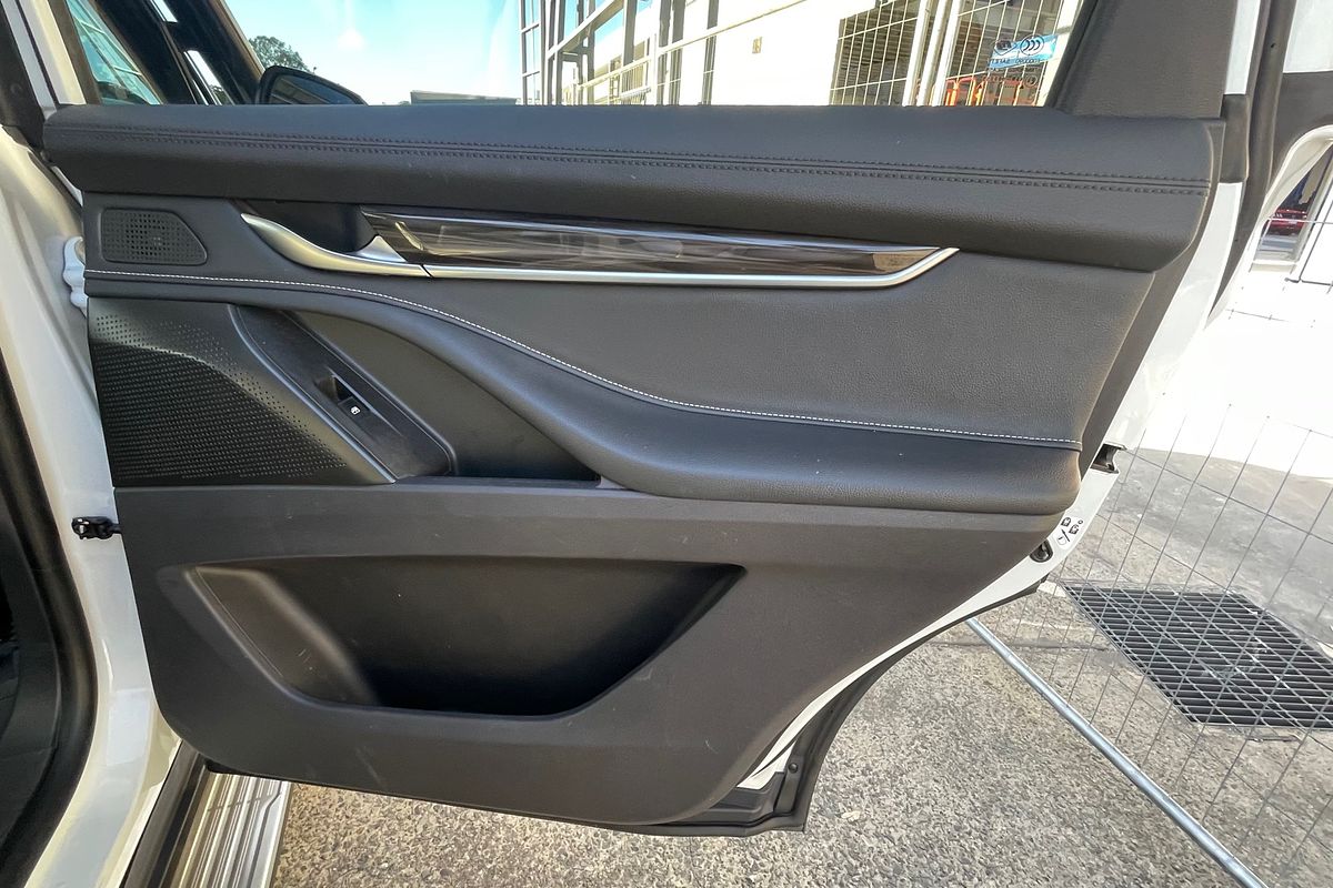 2022 LDV D90 Executive SV9A