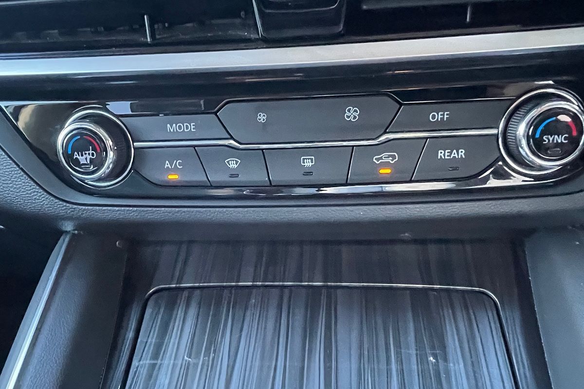 2022 LDV D90 Executive SV9A