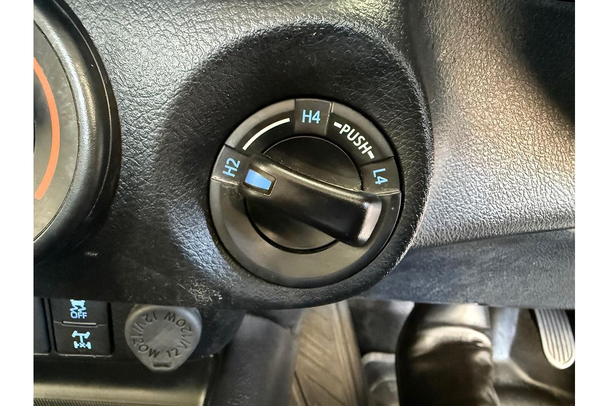 2020 Toyota Hilux SR GUN126R 4X4