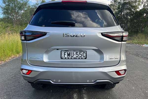 2022 Isuzu MU-X LS-T