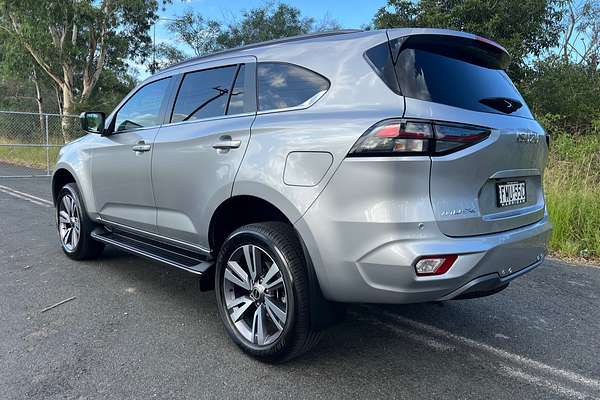 2022 Isuzu MU-X LS-T