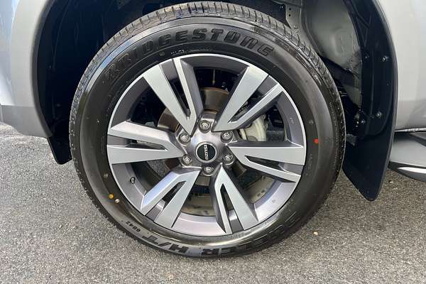 2022 Isuzu MU-X LS-T