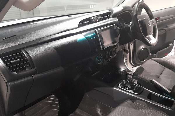 2020 Toyota Hilux SR GUN126R 4X4