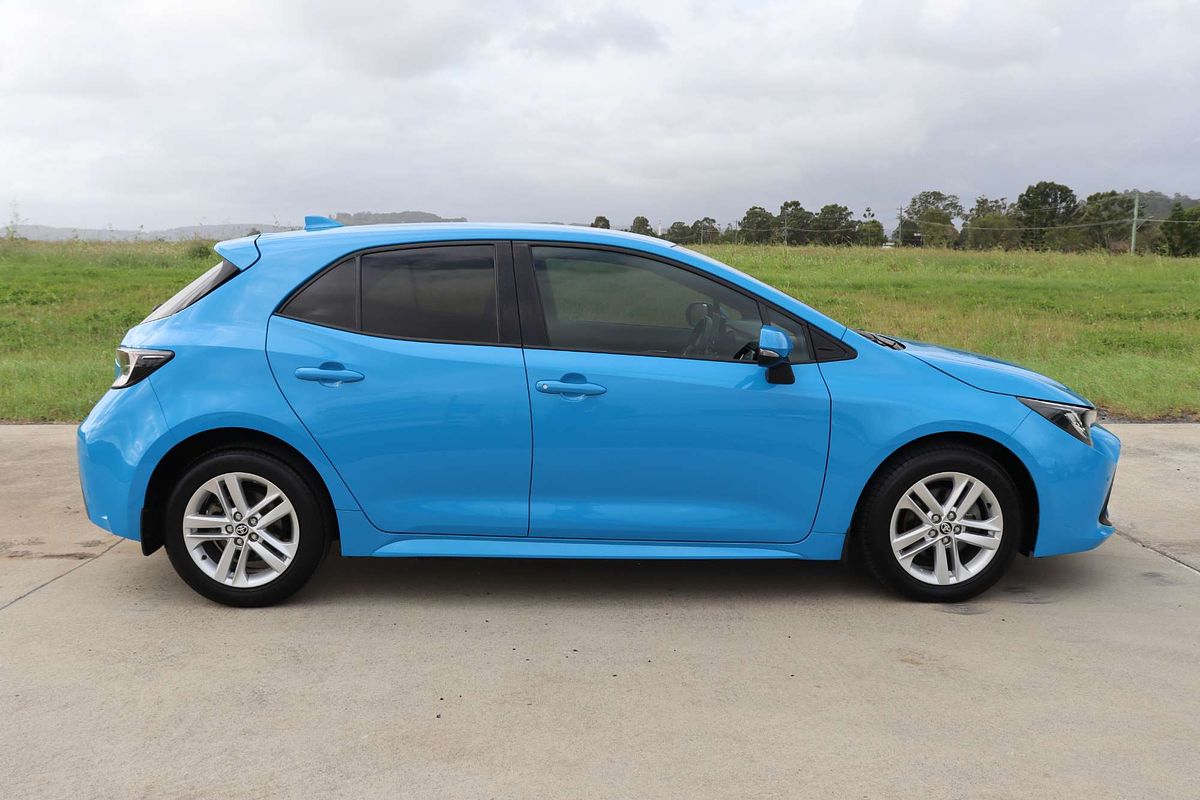 2021 Toyota Corolla SX MZEA12R