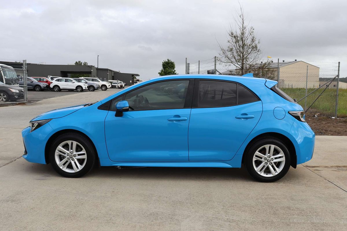 2021 Toyota Corolla SX MZEA12R