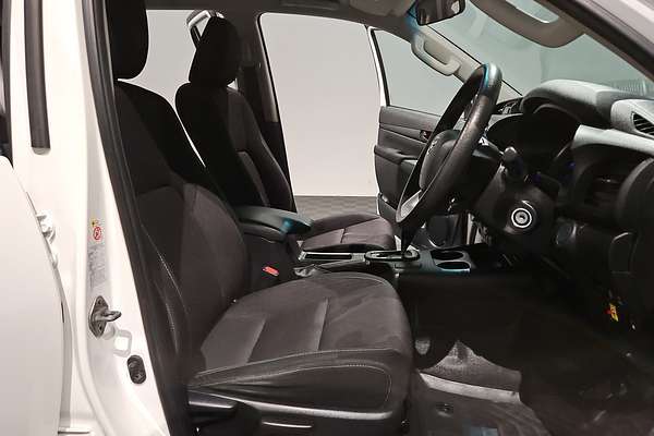 2017 Toyota Hilux SR GUN126R 4X4