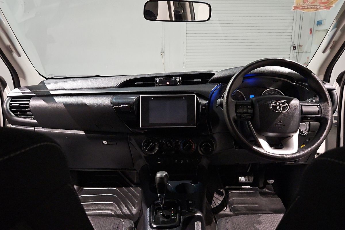 2017 Toyota Hilux SR GUN126R 4X4