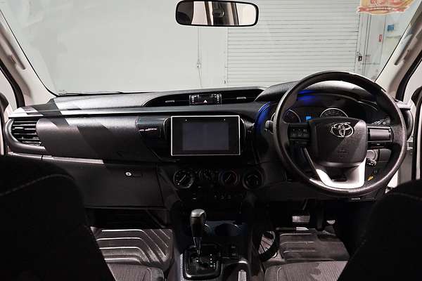 2017 Toyota Hilux SR GUN126R 4X4