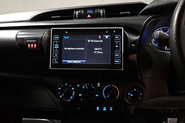 2017 Toyota Hilux SR GUN126R 4X4