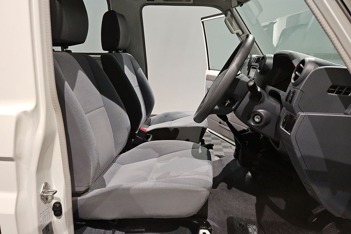 2020 Toyota Landcruiser GXL Troopcarrier VDJ78R
