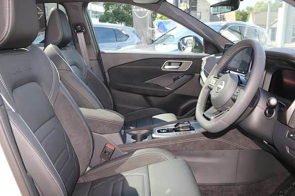 2025 Nissan QASHQAI N-DESIGN e-POWER J12