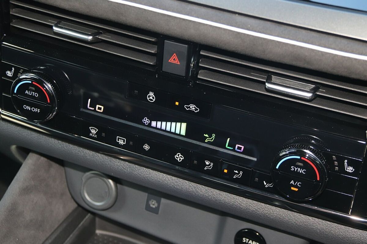 2025 Nissan QASHQAI N-DESIGN e-POWER J12