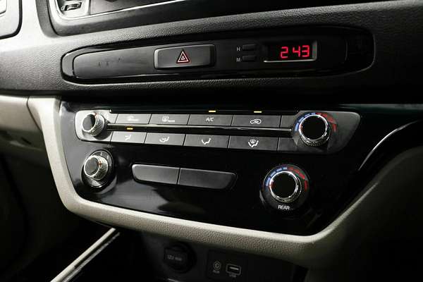 2019 Kia Carnival S YP
