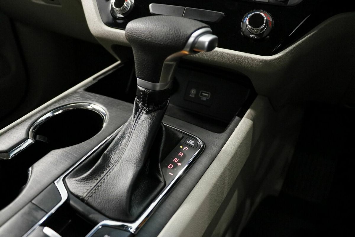 2019 Kia Carnival S YP