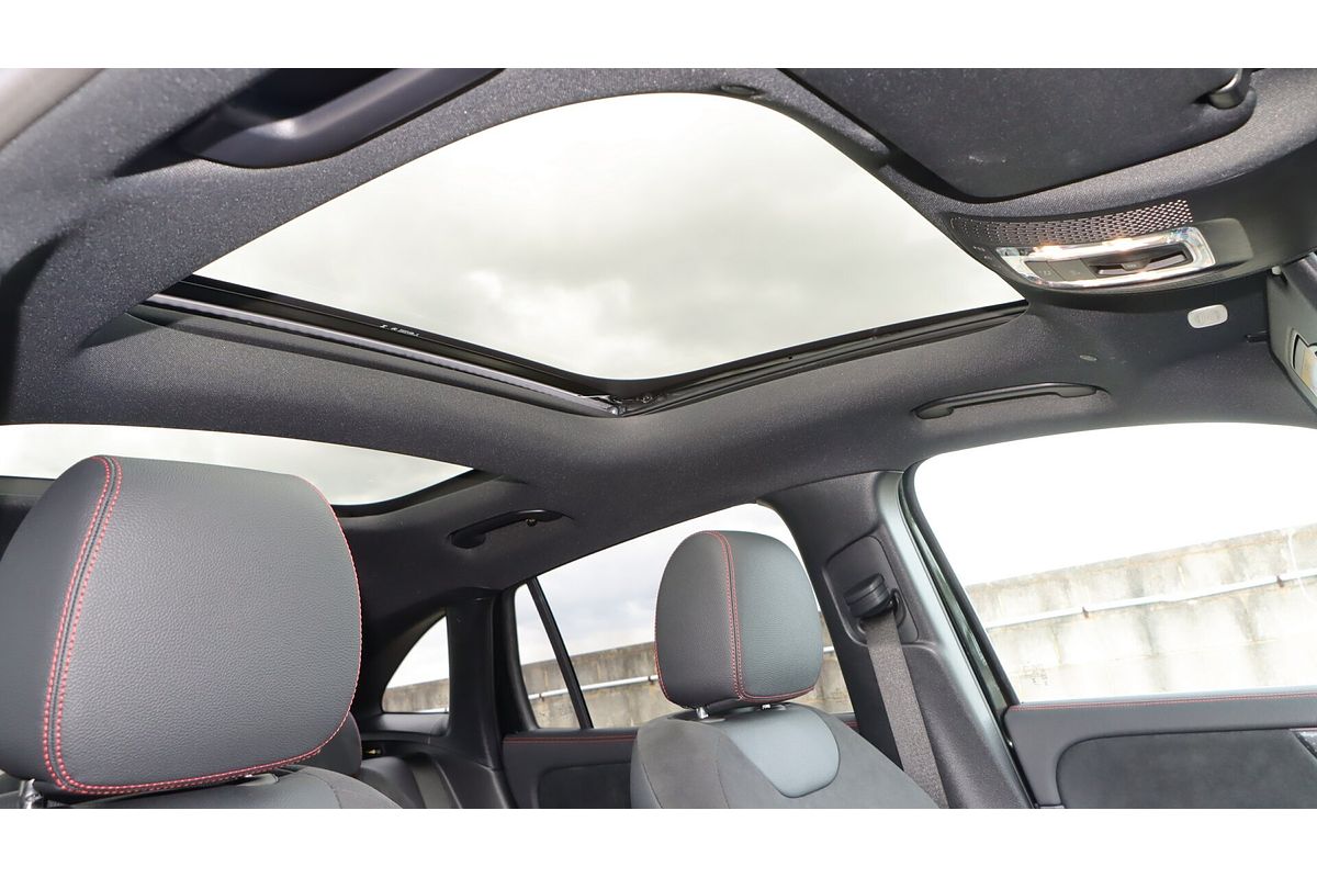 2024 Mercedes-Benz GLA-Class GLA200 H247